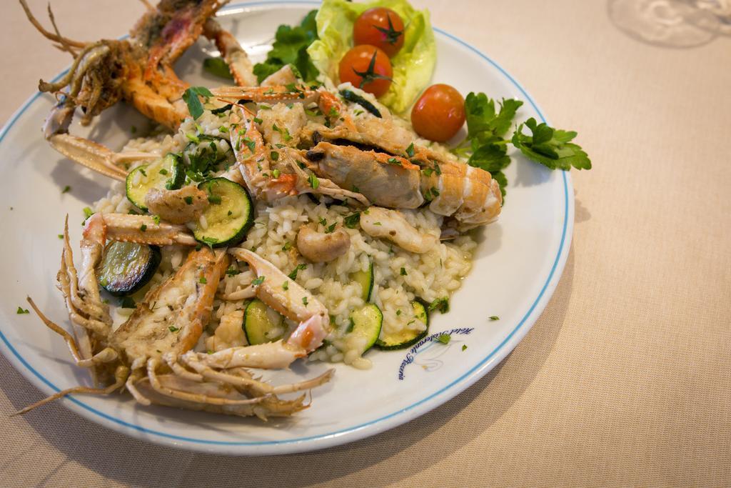 Hotel Ristorante Cigno - And